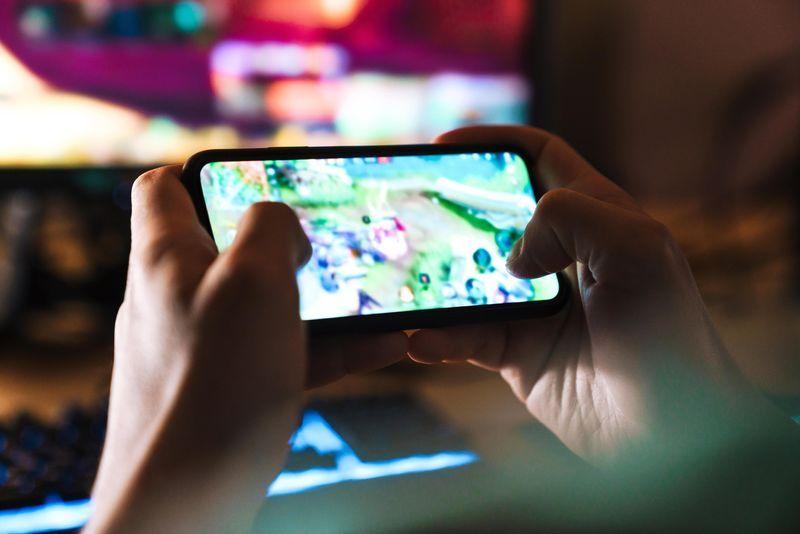 Mobile Gaming Industry Insights and Outlook for 2024 post image